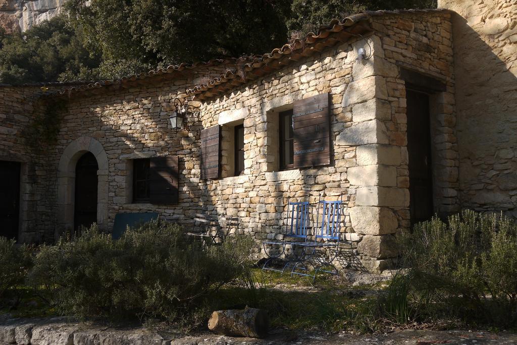 Auberge Des Seguins Buoux Экстерьер фото